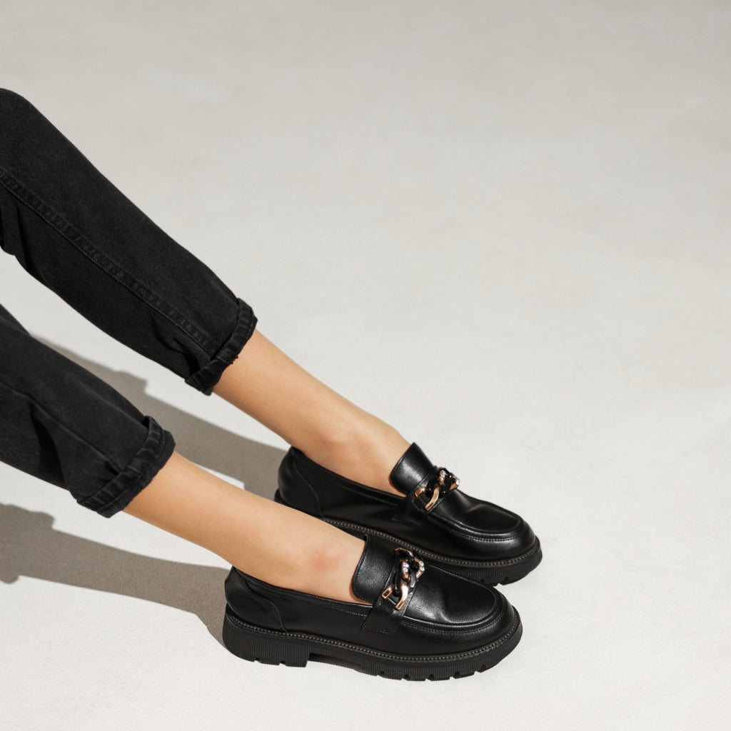 Дамски лоуфари - от естествена и велурена кожа от 36, 37, 38, 39, 40 номер, черни, бели, червени от LUXU.bg