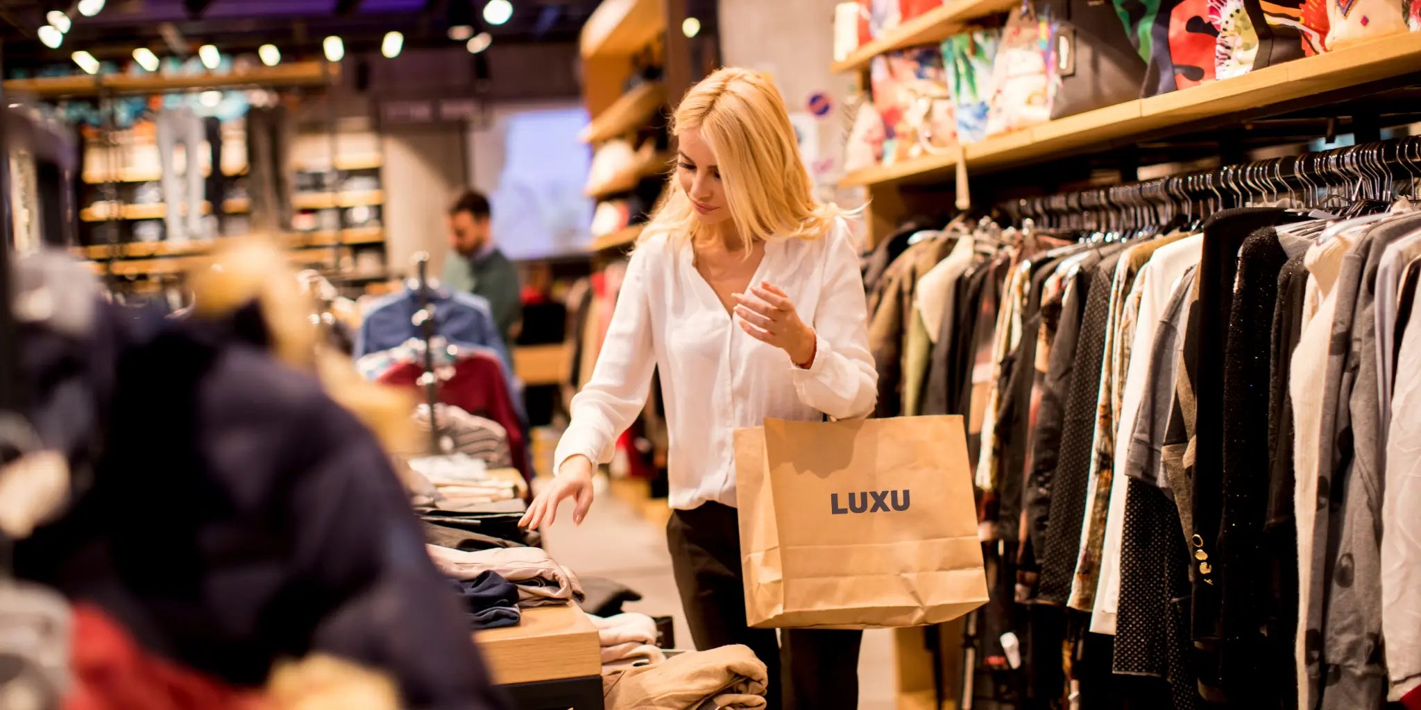 Дамски луксозни дрехи от ЛУКСУ