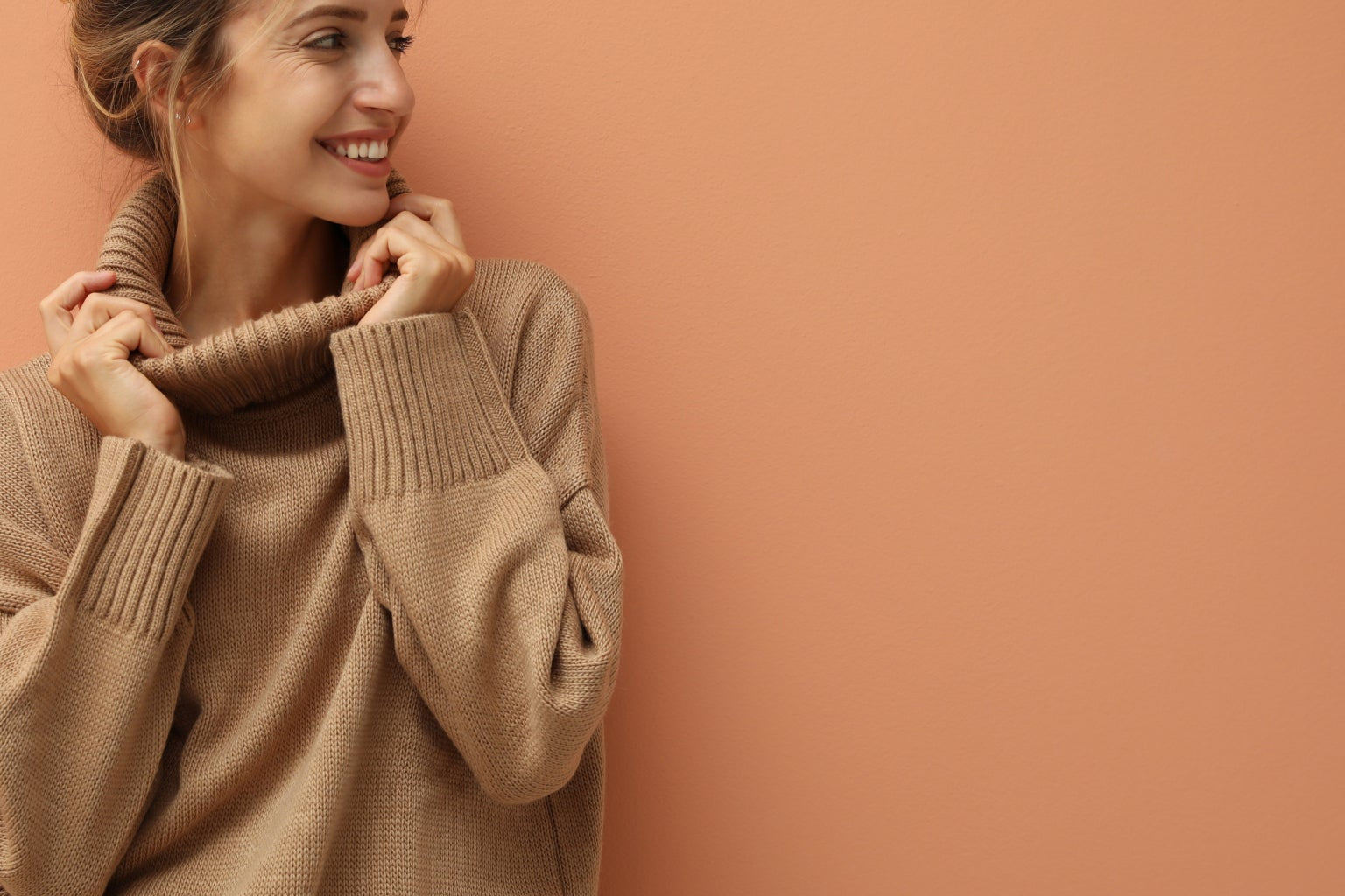 Дамски пуловери