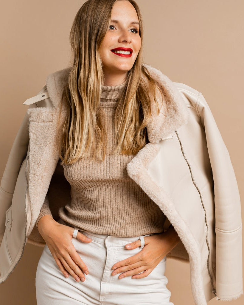 Дамски якета и жилетки