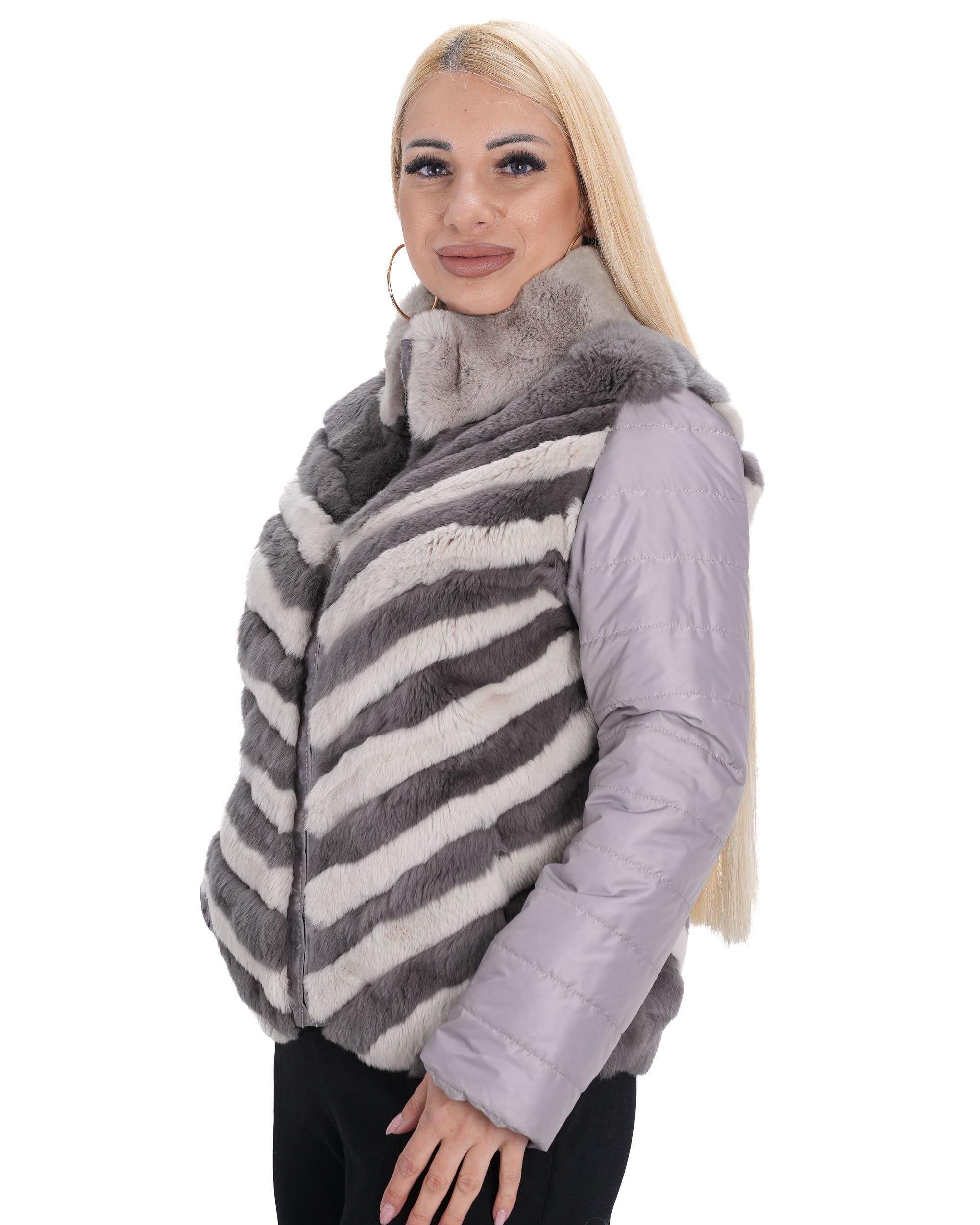 Якето от шушляк с косъм от чинчила – страничен изглед