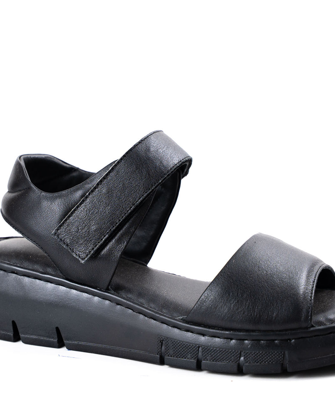 comfortable women black leather sandals medium platform