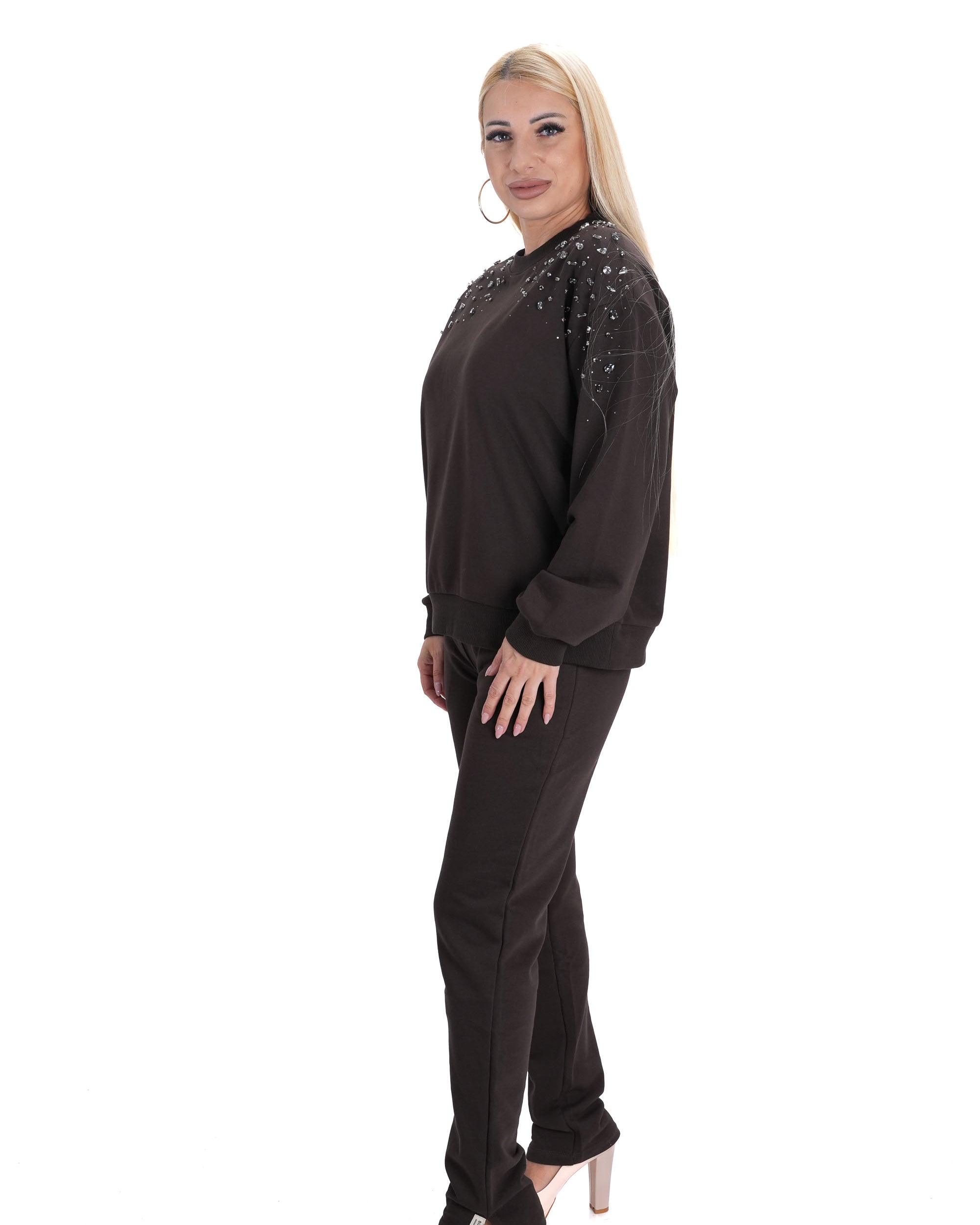 Елегантен и комфортен дамски комплект от 2 части с кристали