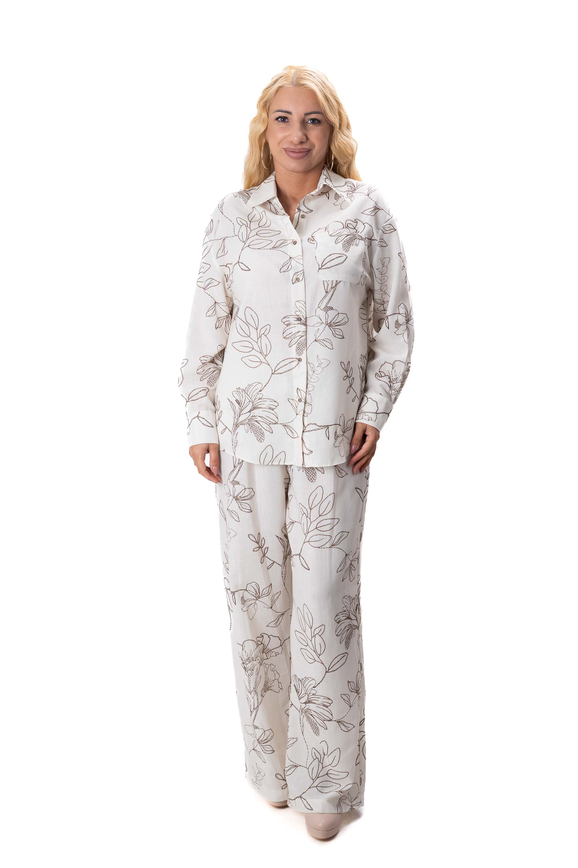 дамски ленен комплект светло бежов с широк панталон и свободна риза с принт кафяви цветя малки и големи номера батал