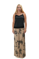 Elegant beige floral satin women’s outfit with wide-leg pants, sleeveless top and kimono – LUXU 8051