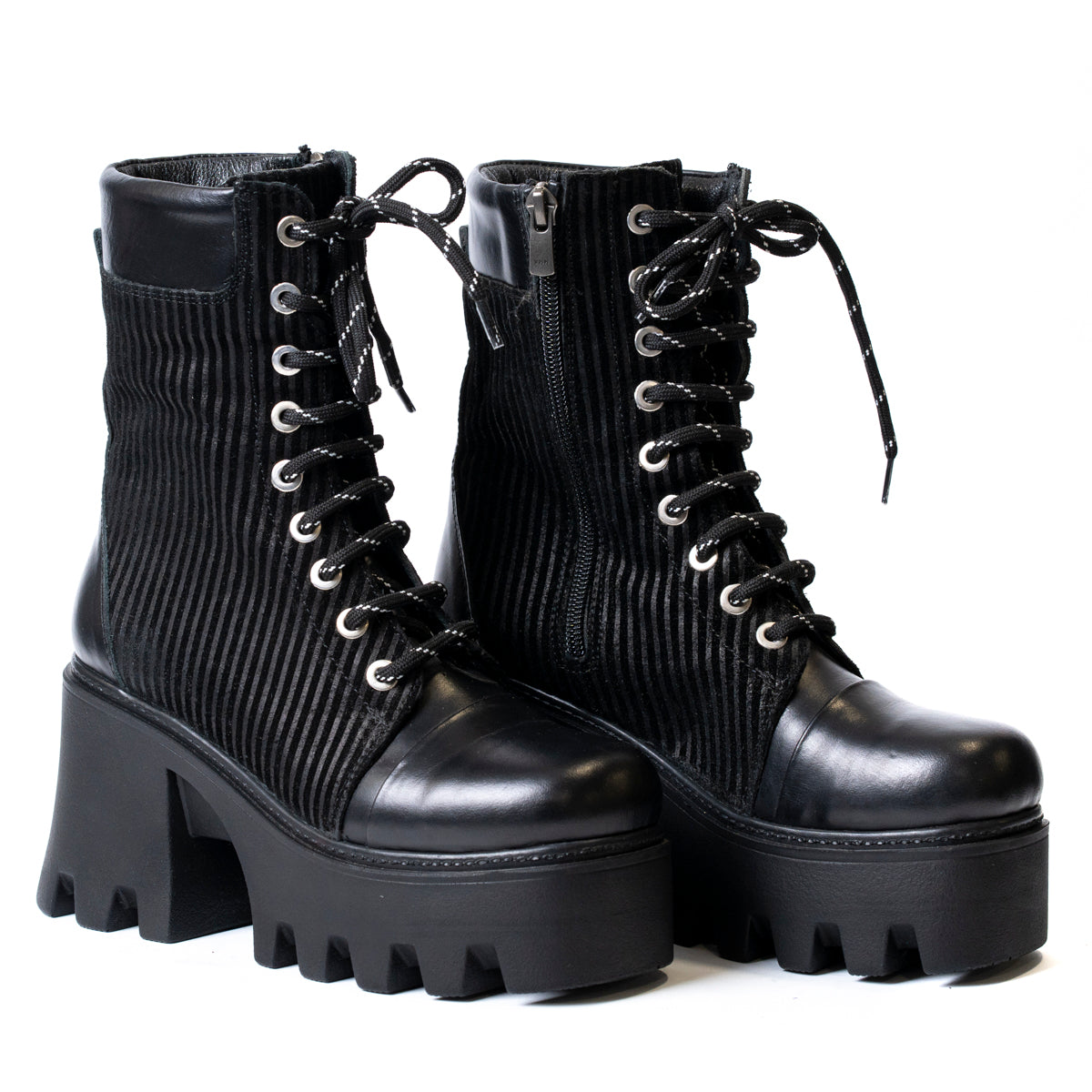 Дамски боти на висока платформа с дебел ток – страничен изглед