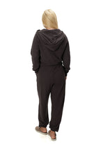 Ribbed women’s two-piece tracksuit with pants and hooded sweatshirt in coffee brown – model 12942