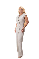 дамски костюм две части с широк панталон и елек