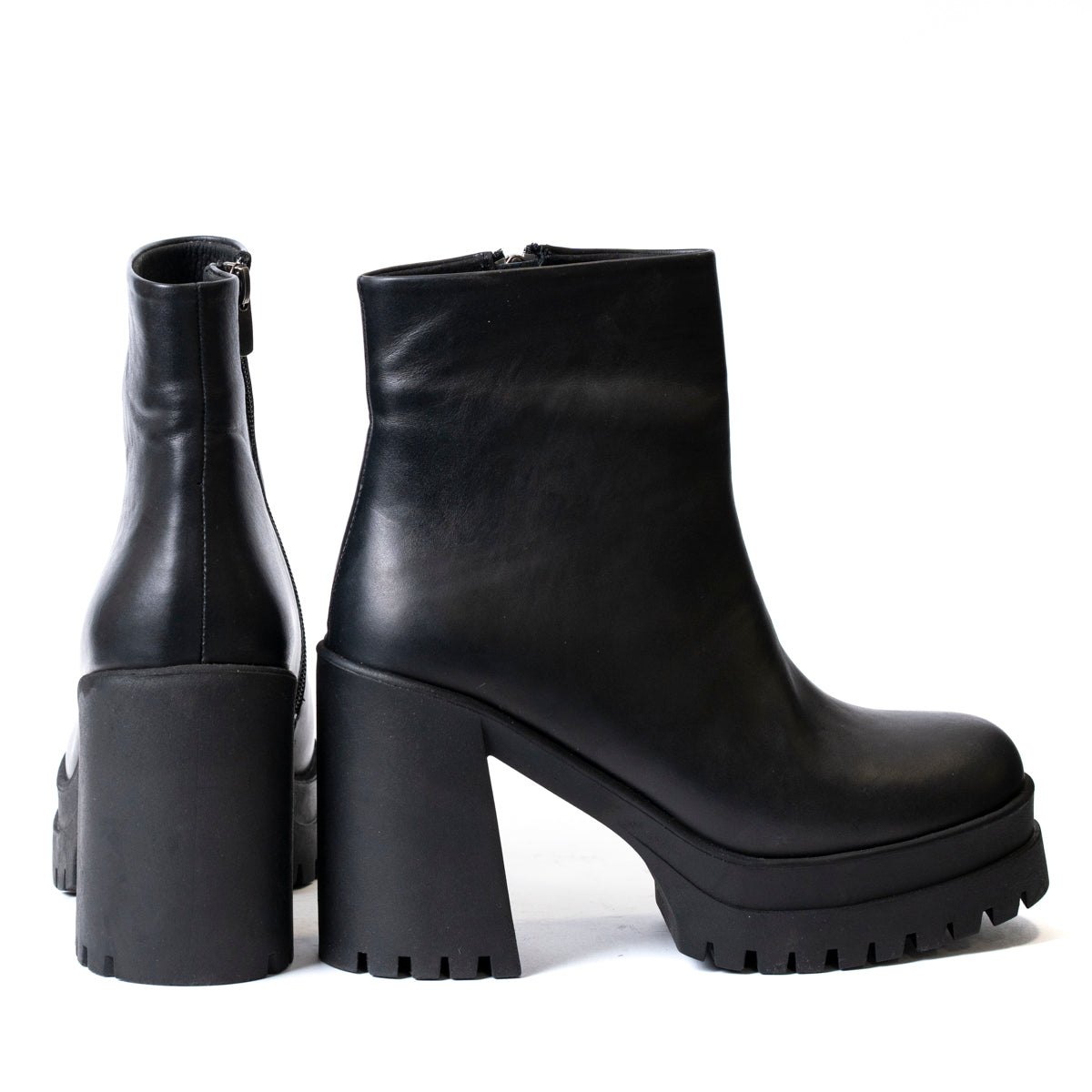 Елегантни дамски боти от кожа с платформа и дебел ток