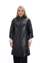 Дамско дълго яке от естествена кожа – преден изглед B902