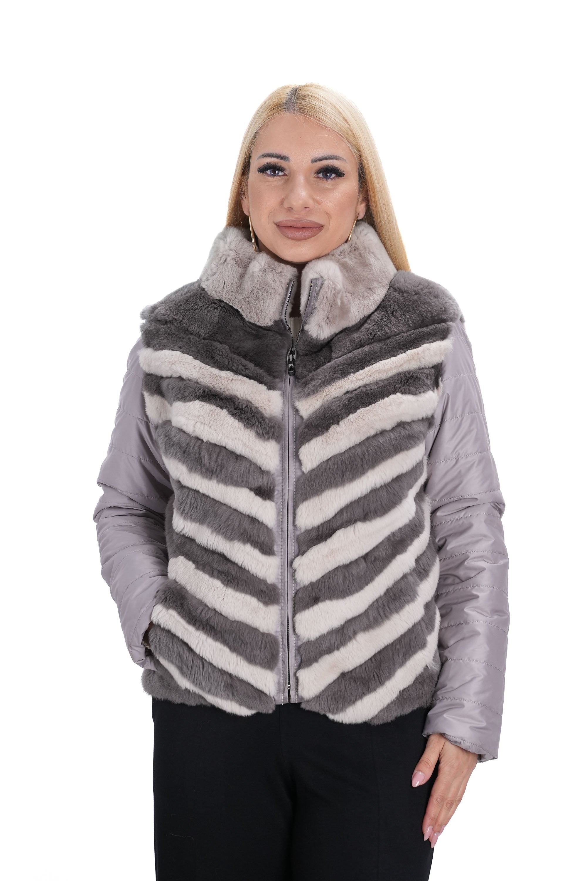 Дамско яке от шушляк с косъм от чинчила – предна гледка сиво-кремаво