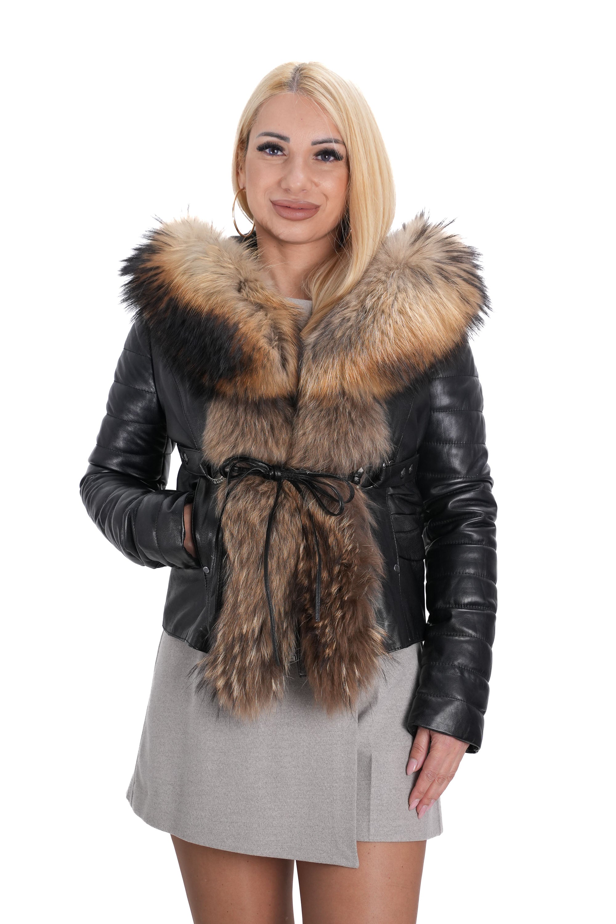 Дамско яке от естествена кожа с удобна кройка и модерен дизайн