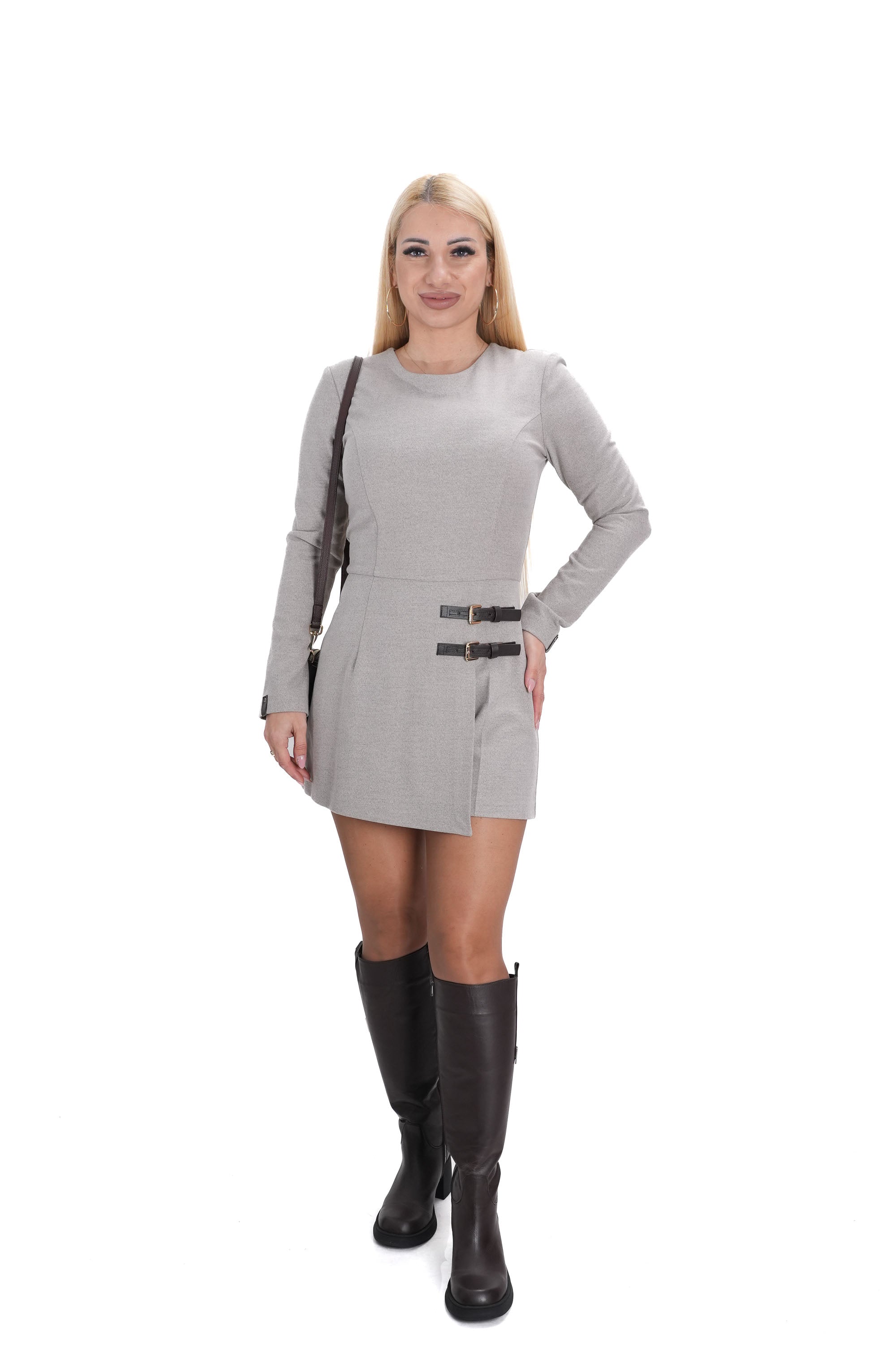 Дамски гащеризон 7048 къс пола-панталон с дълъг ръкав и странични колани