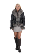 Дамско яке от естествена кожа 2340 с богата яка и косъм от сребърна лисица