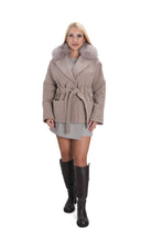 Елегантно дамско палто късо с колан на талията