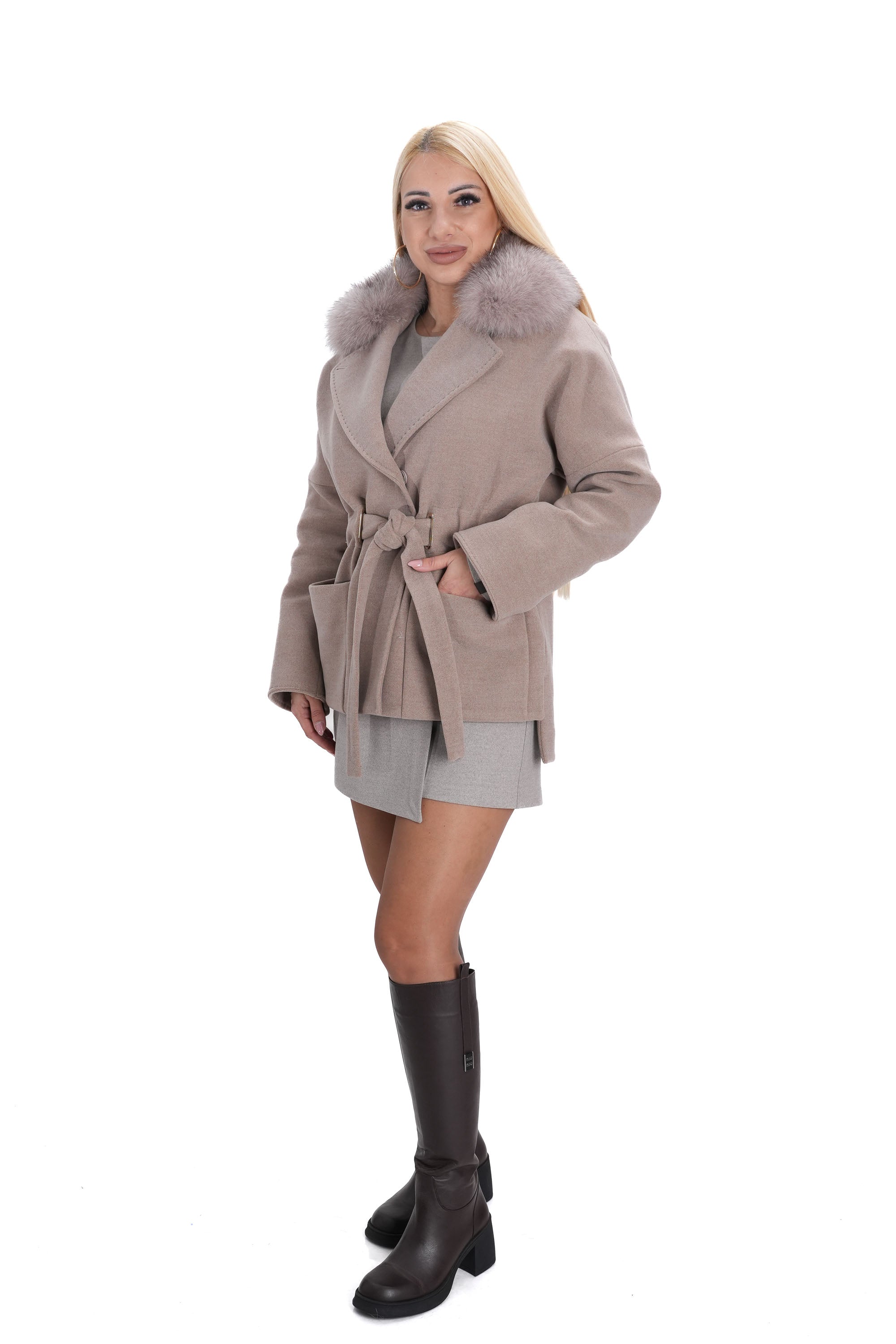 Късо дамско палто от кашмир с колан – универсален цвят