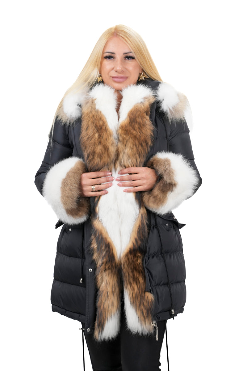 Черно дамско парка яке с пухкава яка от естествен косъм и лисица