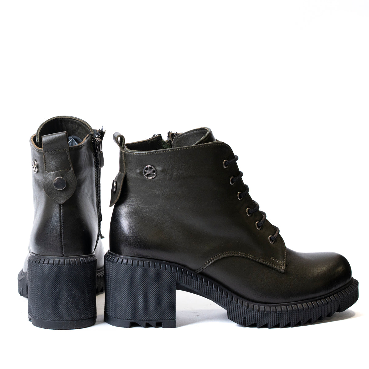 Елегантни дамски кожени боти с дебел ток в маслено зелено